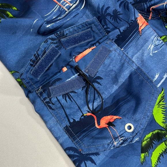 VANS Flamingo 10” Board Shorts Swim Trunks size 34, excellent condition! - Picture 7 of 12